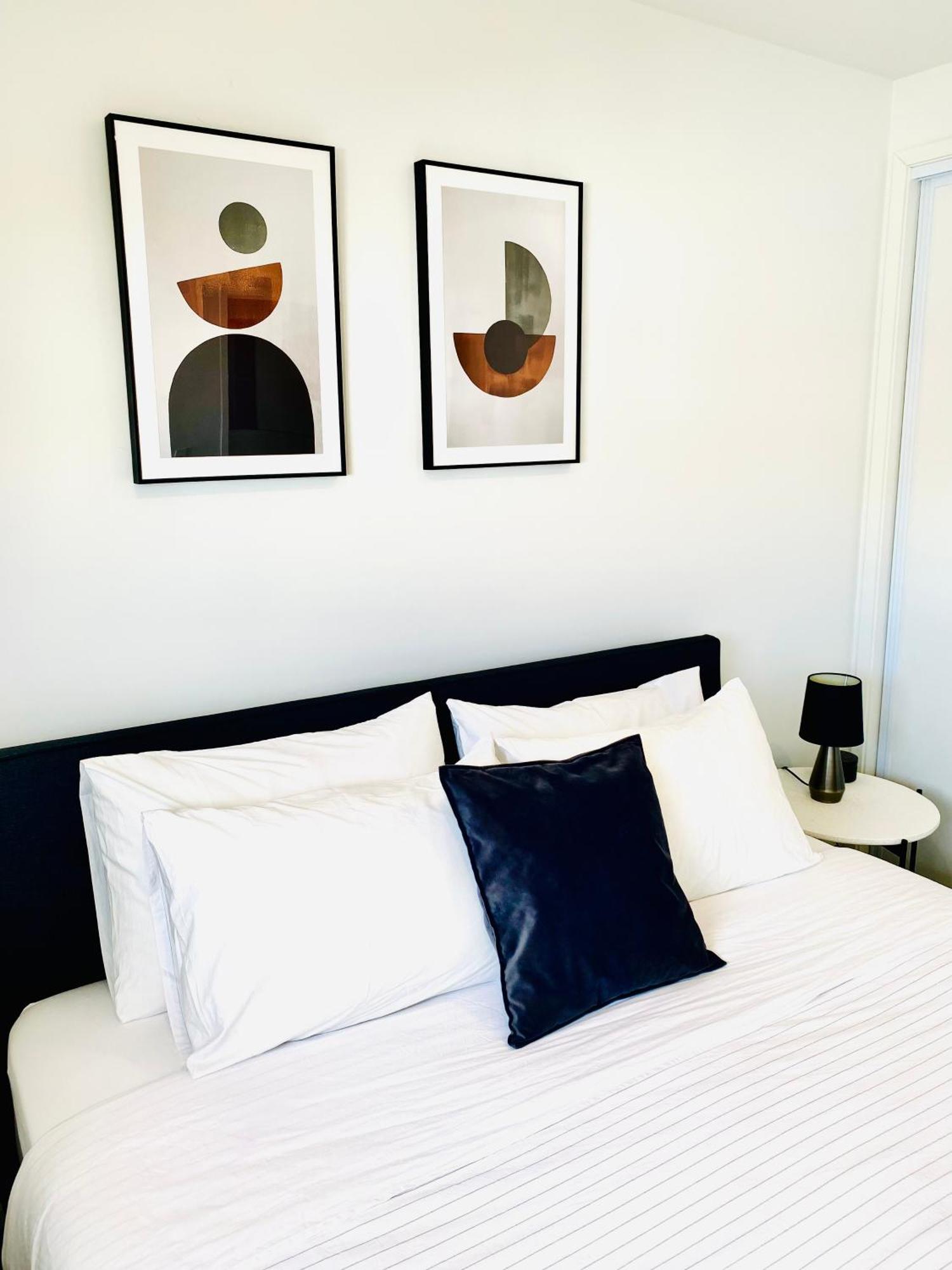 Close To Arena And One Kilometer From Railway Station Onsite Ev Car Park 크라이스트처치 외부 사진