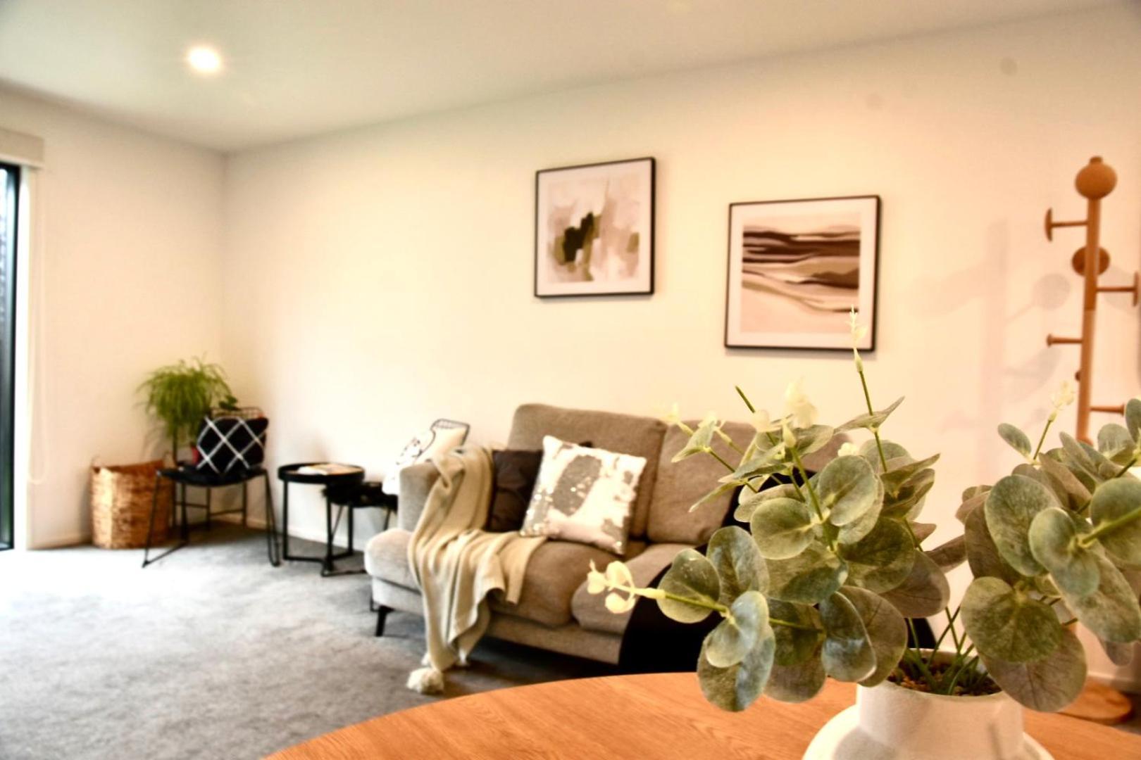 Close To Arena And One Kilometer From Railway Station Onsite Ev Car Park 크라이스트처치 외부 사진
